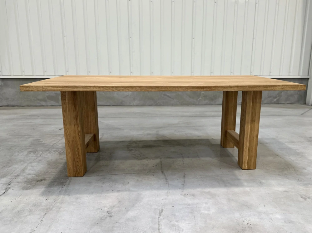 Jídelní stůl Henry